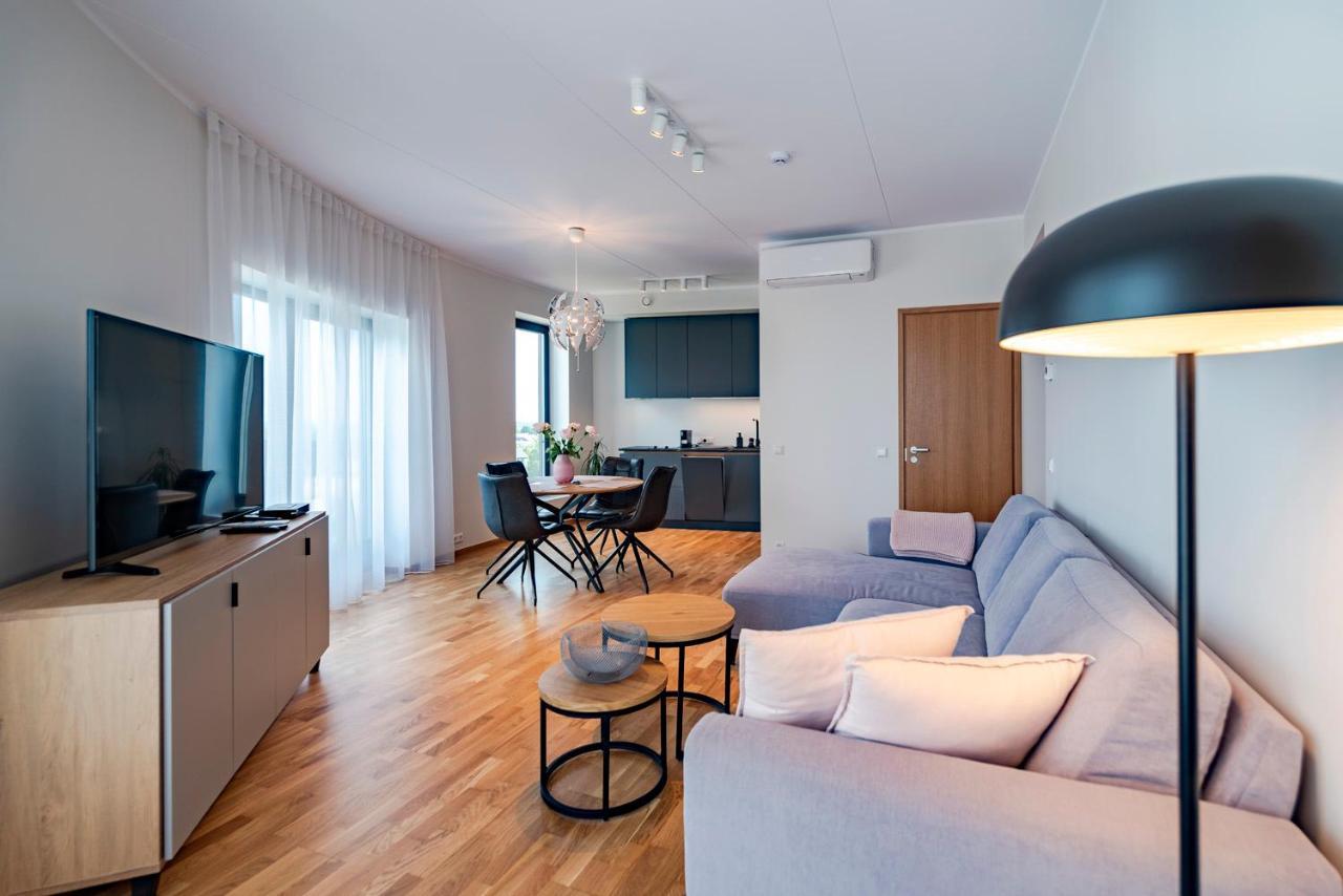 Artisa Riia Str 22A Luxury Apartment Tartu Esterno foto